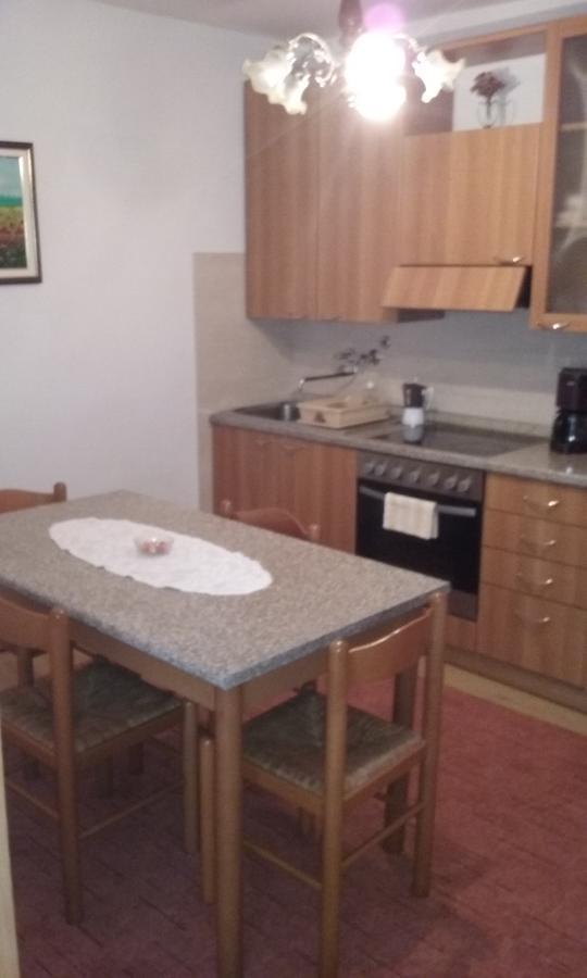 Filipo Apartments Пореч Экстерьер фото