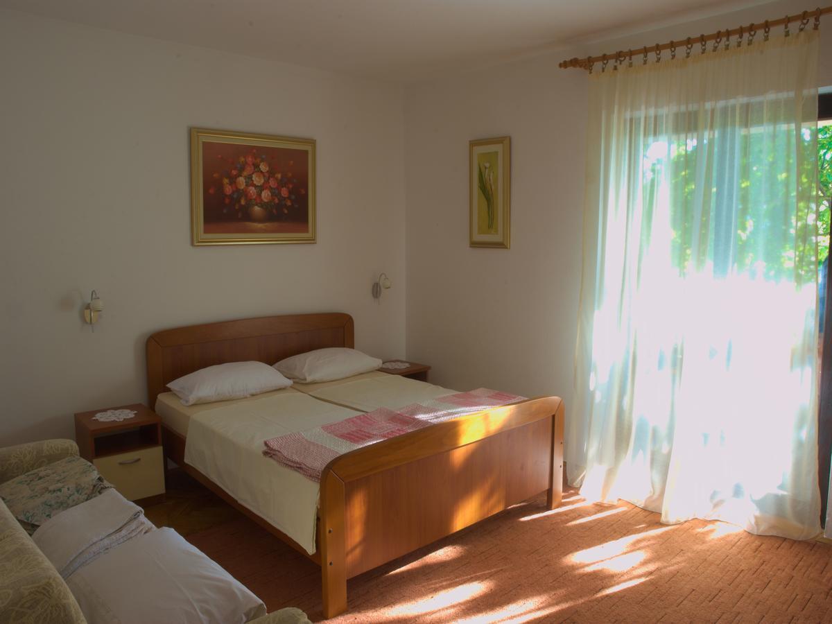 Filipo Apartments Пореч Экстерьер фото